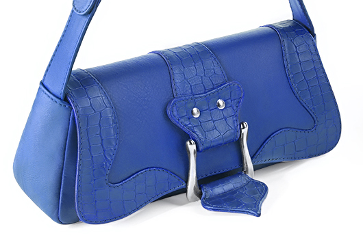 Electric blue women's dress handbag, matching pumps and belts. Front view - Florence KOOIJMAN